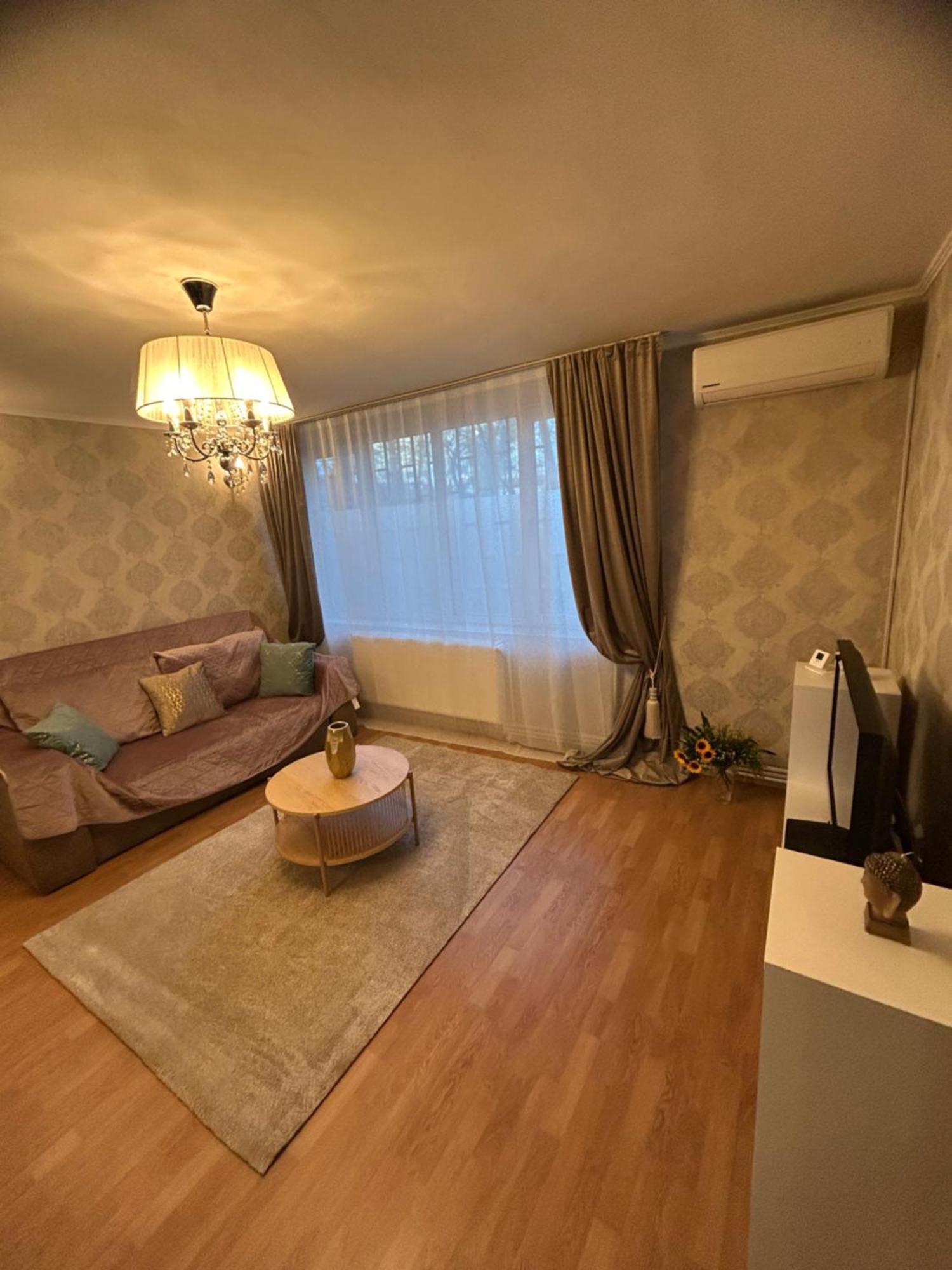 Little Paris Gare Du Nord Apartment Букурещ Екстериор снимка