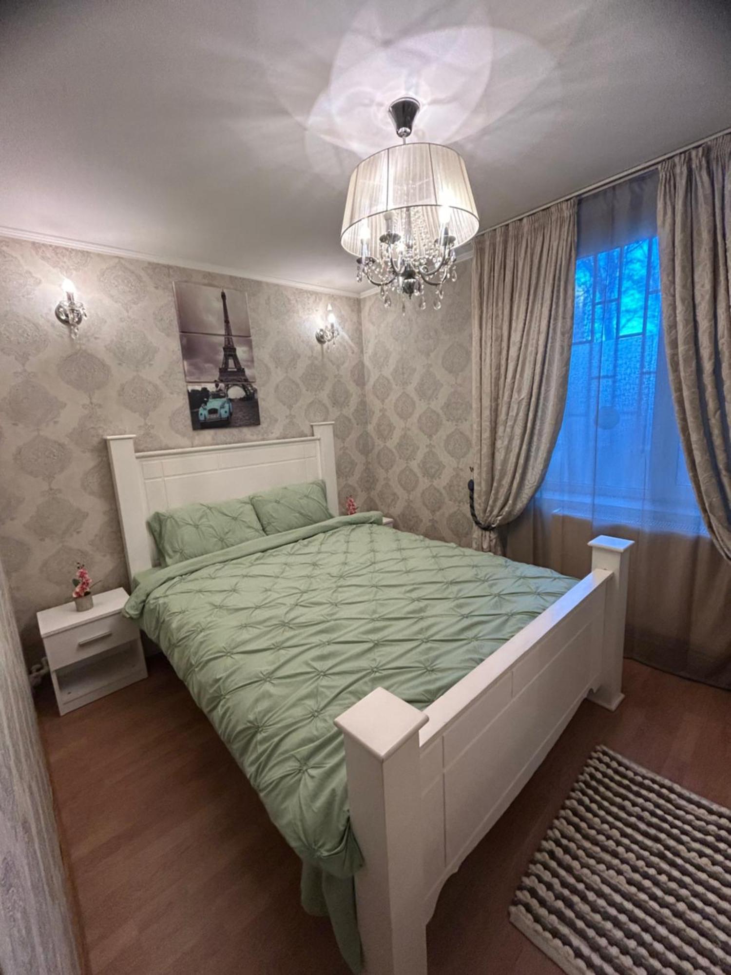 Little Paris Gare Du Nord Apartment Букурещ Екстериор снимка